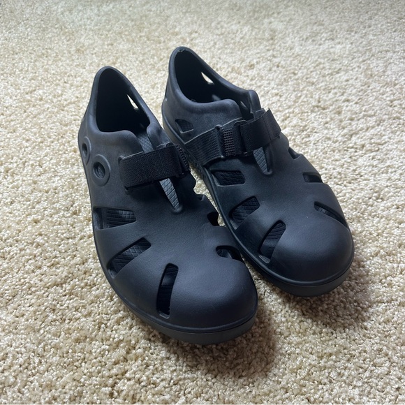 OOFOS Recovery Clog Black Unisex M12 / W14 EU 45 Slip On Orthopedic Comfort Shoe